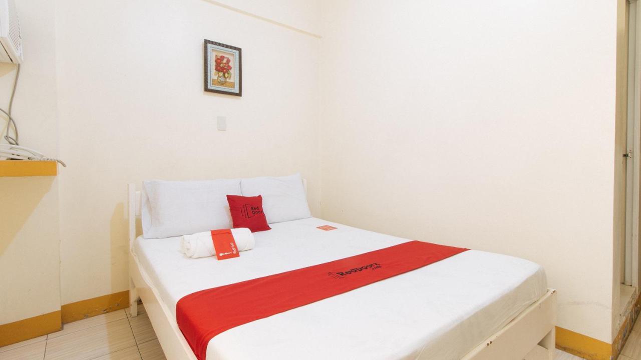 Reddoorz @ Golden Skye Hotel Guagua Экстерьер фото